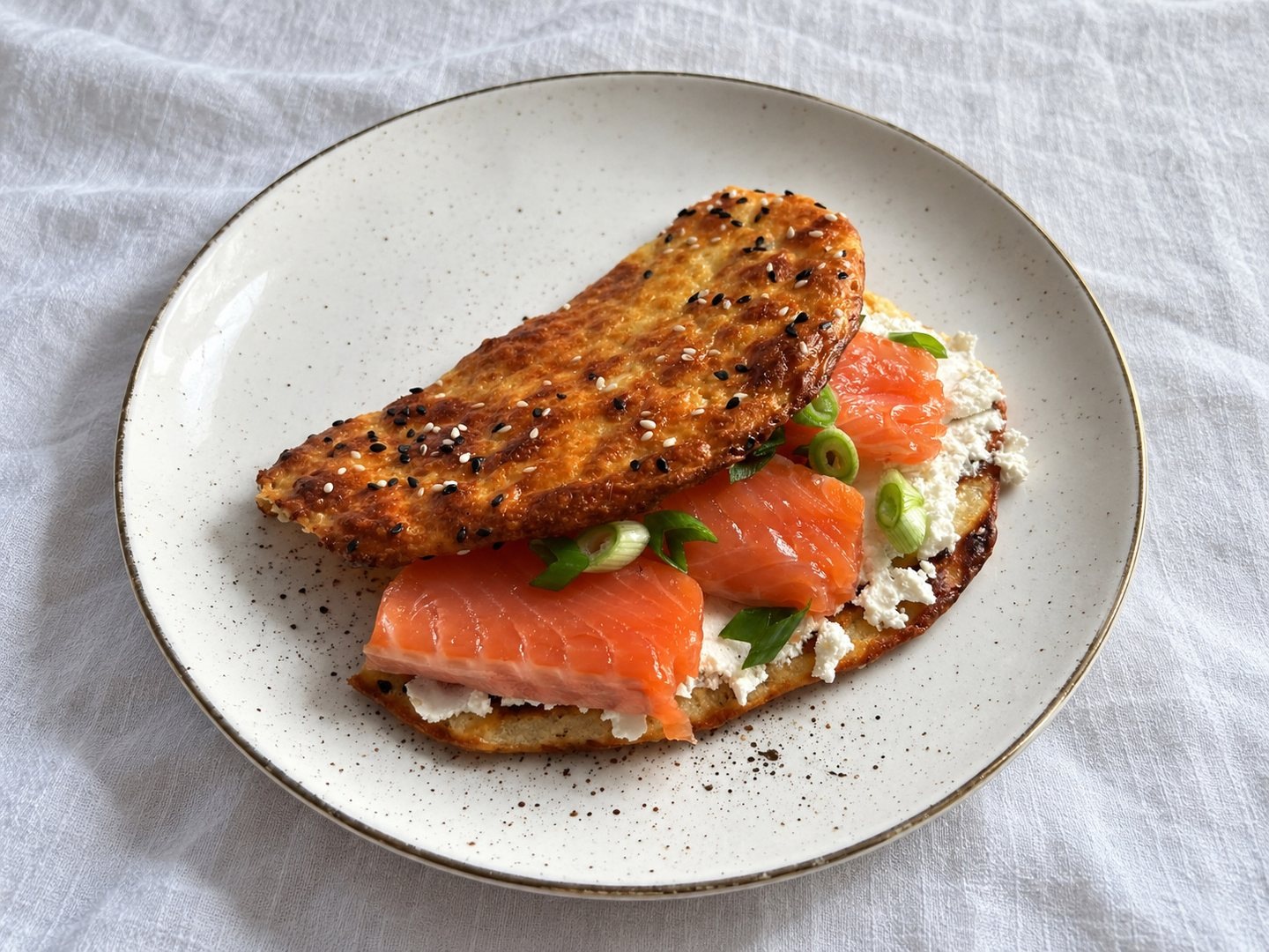 Творожные лепёшки с форелью